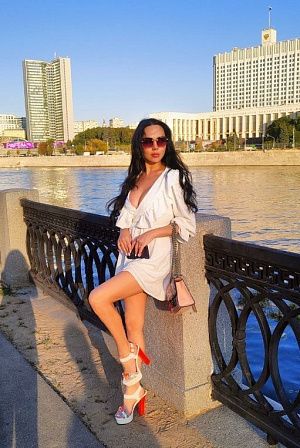 Девушка Роковая красотка Аня, фото и отзывы